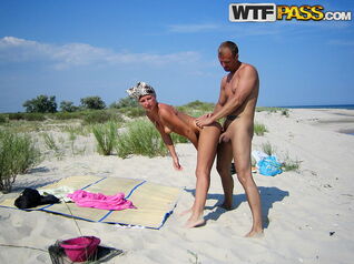 gals having hookup on beach